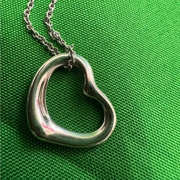 Tiffany & Co Heart Pendant Necklace